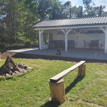 Dom Wczasowy , Nad Jeziorem Z Mozliwoscia Wedkowania Do 7 Osob Mielno  Exterior photo