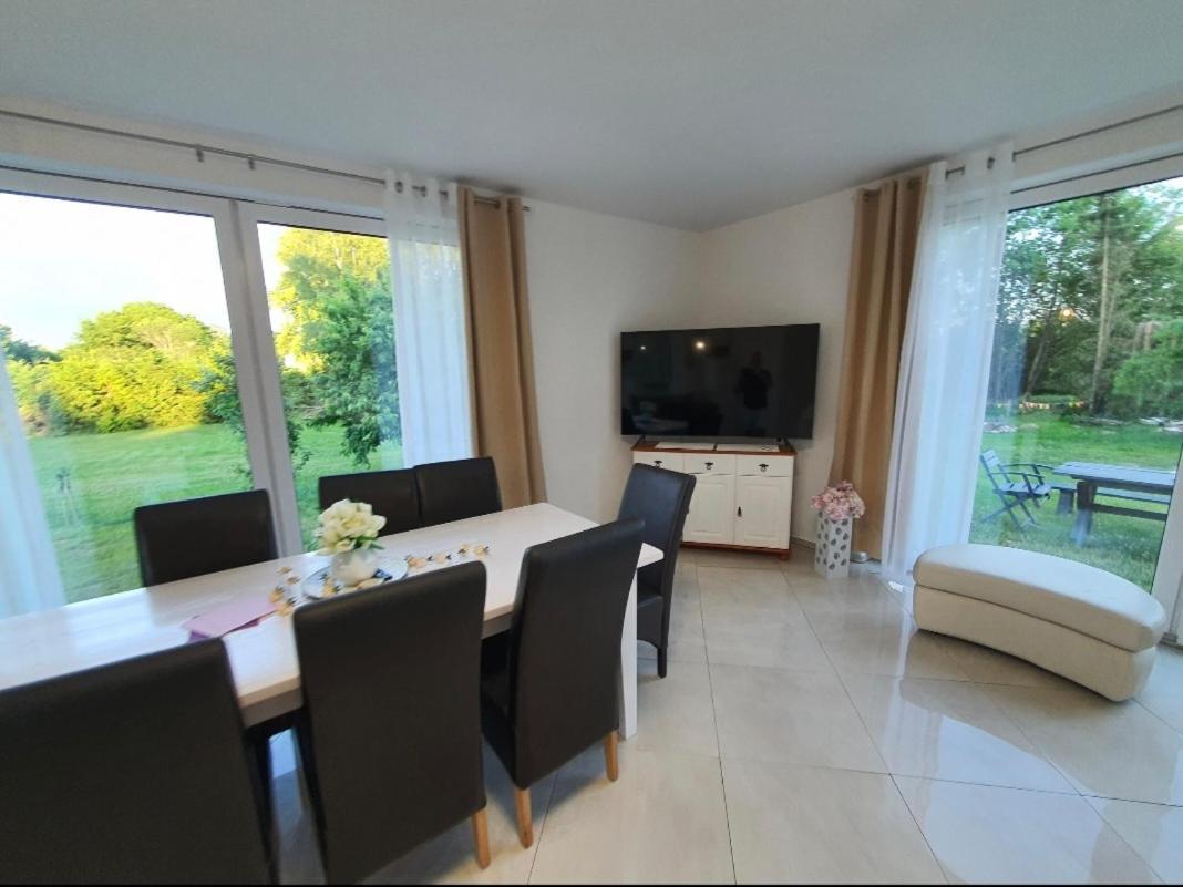 Apartment , Nad Jeziorem Z Mozliwoscia Wedkowania Do 7 Osob *